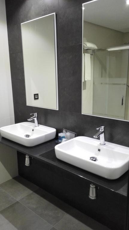 Apartamentos Las Palmeras Palma del Río Room photo